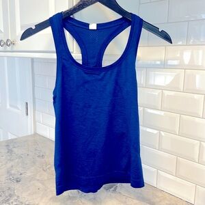 Lululemon swiftly tech racerback tank 2.0 waist length, Larkspur